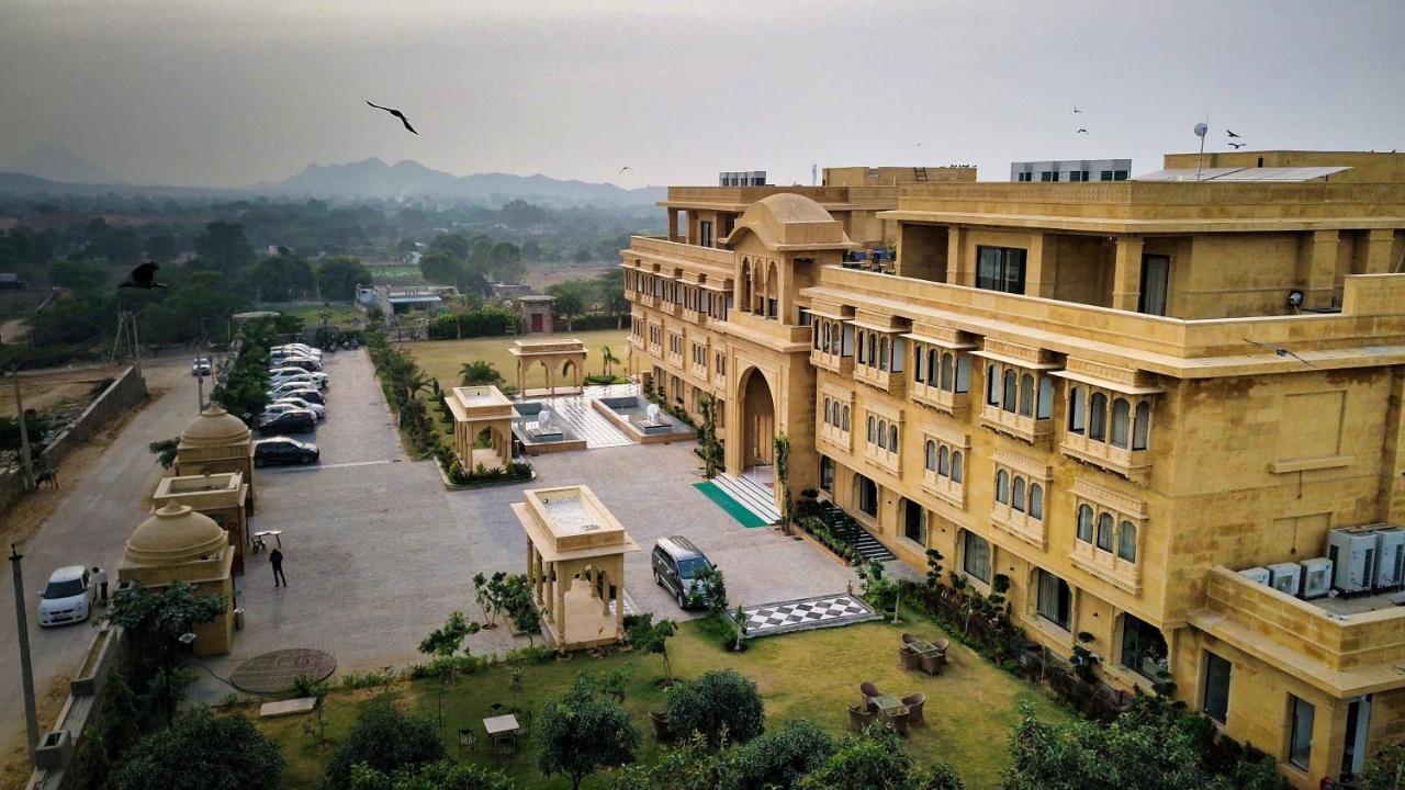 Sahdev Bagh Hotel พุชการ์ ภายนอก รูปภาพ