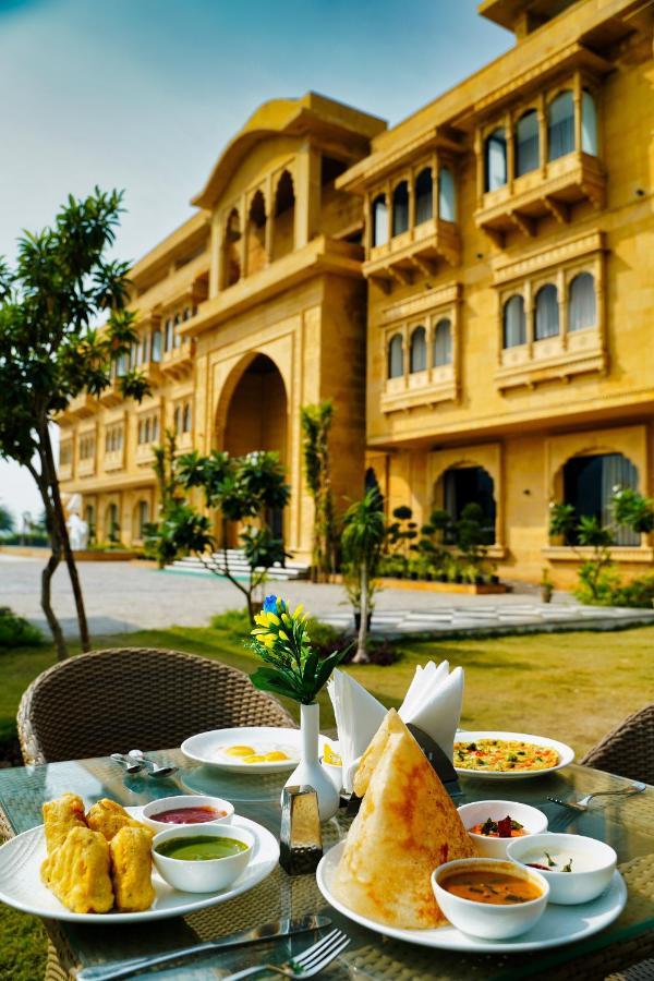 Sahdev Bagh Hotel พุชการ์ ภายนอก รูปภาพ